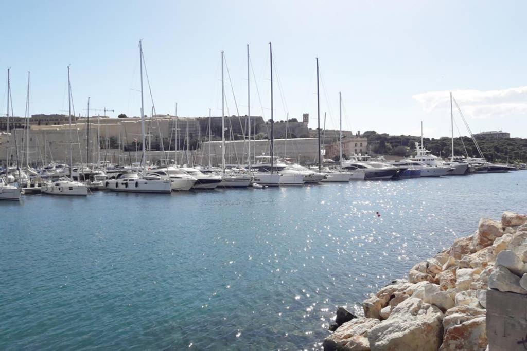 Centre Point, Malta'S Most Central Pietà Buitenkant foto